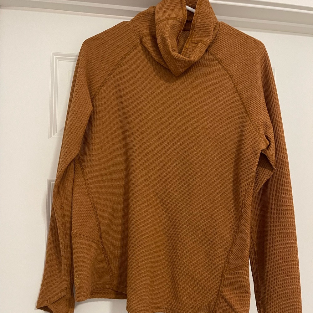 Mustard yellow top - Picture 1 of 3
